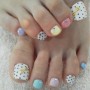 Pedicure unghie con mini pois