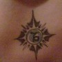 Piccolo tatuaggio segno dello zodiaco capricorno