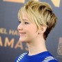 Jennifer Lawrence splendida con taglio di capelli corti