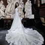 Abito da sposa con lungo strascico 2015 collezione Alessandro Angelozzi mod Glacer