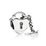 Charm lucchetto con chiave Pandora simbolo di Amore prezzo 29 euro