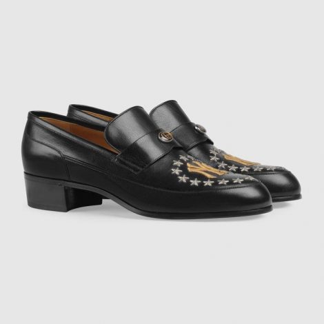 Mocassini Gucci uomo con ricamo NY prezzo 890 euro 470x470 - GUCCI Scarpe collezione Uomo Inverno 2018 2019