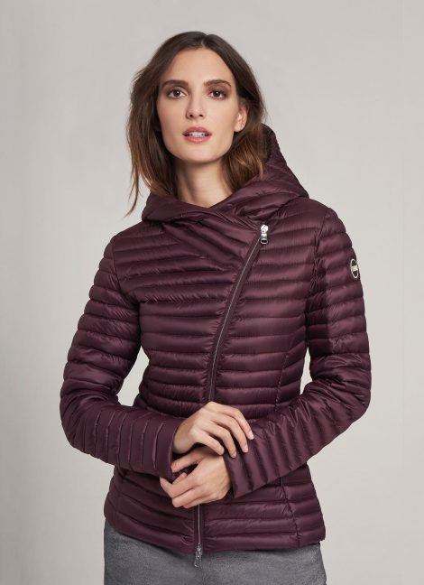 Piumino leggero con zip asimmetrica Colmar autunno inverno 2018 2019 prezzo 309 euro 470x648 - COLMAR Piumini Donna Collezione Inverno 2019