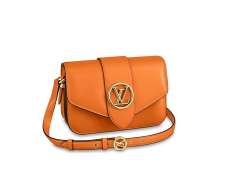 Nuova Borsa Louis Vuitton LV Pont 9 collezione 2020 Colore Oro Estate 470x342 - Louis Vuitton nuova Borsa LV Pont 9 2020