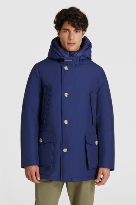 Parka maschile Woolrich inverno 2020 2021 colore blu iris 470x705 - Parka Uomo Inverno 2021