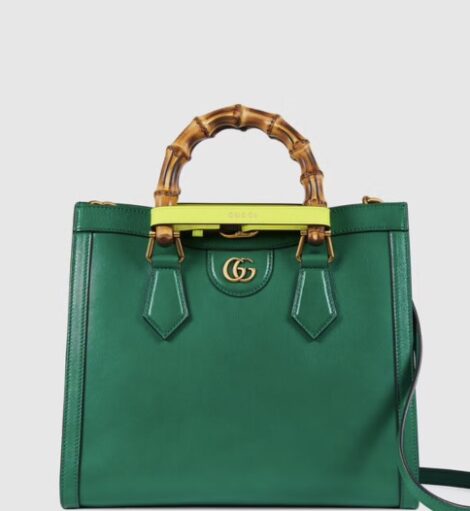 Nuova Borsa Gucci in pelle verde 470x511 - Nuova Borsa Gucci Diana Collezione Inverno 2021 2022