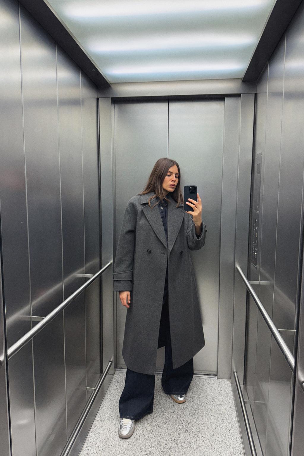 ZARA Cappotto oversize grigio collezione invernale 2025